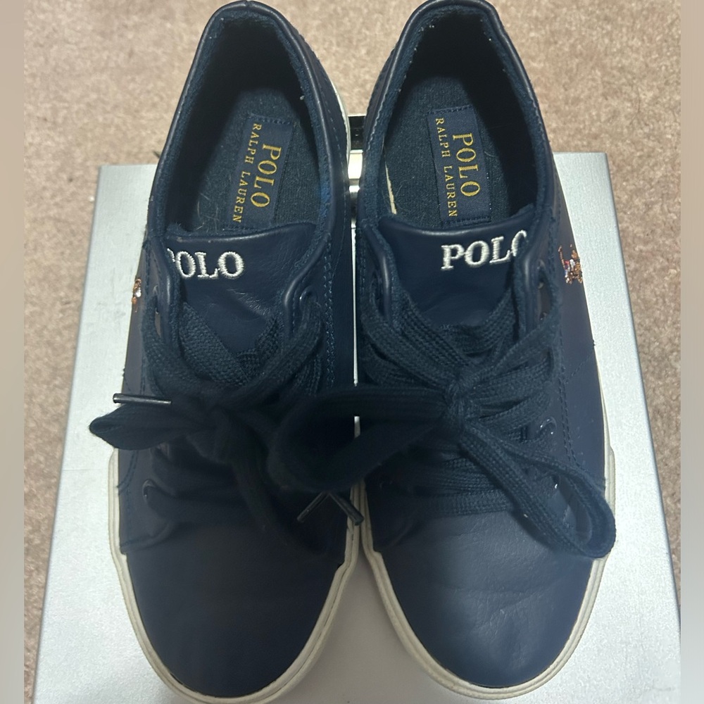 Navy blue Ralph Lauren Polo children’s size US2 running shoes never worn